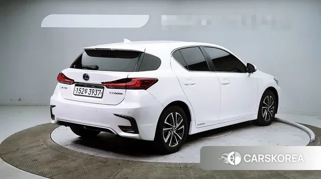 Lexus CT200h id 3484538 из Кореи 14