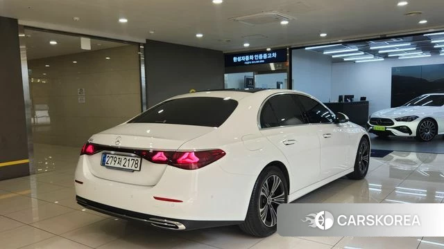 Mercedes-Benz E-Class W214 id 4222653 из Кореи 14