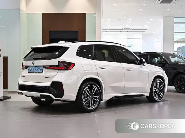 BMW iX1 (U11) id 3533770 из Кореи 14