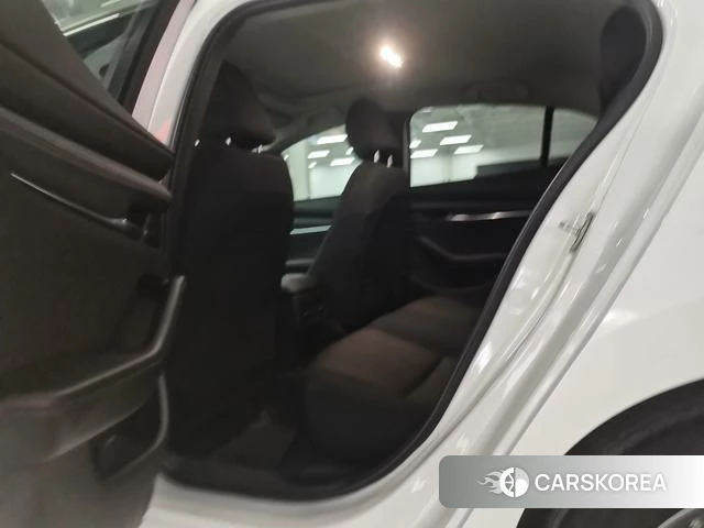 Mazda 3 Angkesaila 2023 Белый из Китая, фото 4