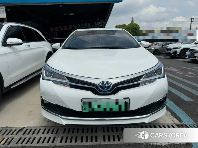 Toyota Corolla dual engine E+ 2022 Белый из Китая, фото 4