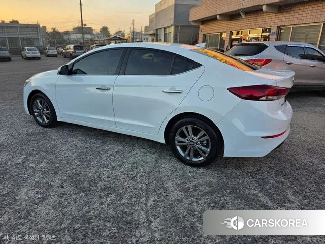 Hyundai Avante AD id 3568753 из Кореи 14