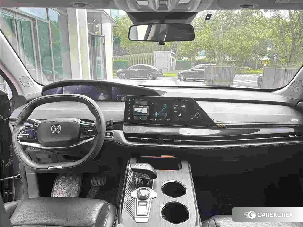 Chang'an Changan UNI-K Smart iDD 2022 Silver/gray из Китая, фото 4