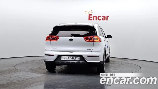Kia Niro id 2370510 из Кореи 14