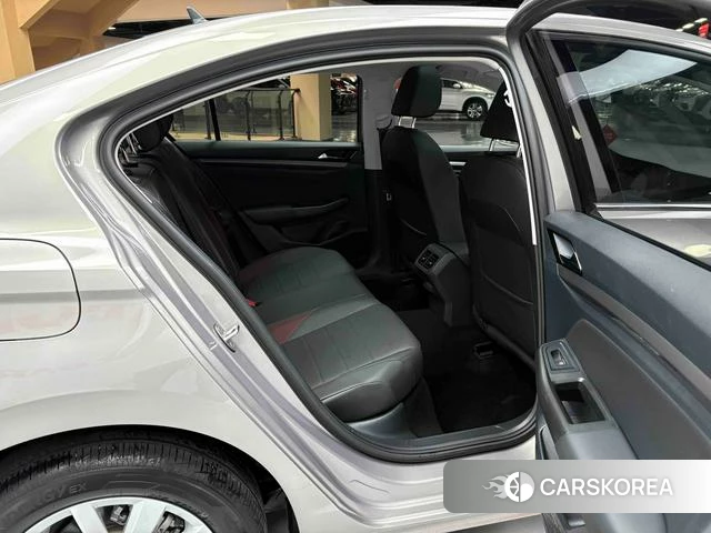 Volkswagen Bora id 4374715 из Китая 34