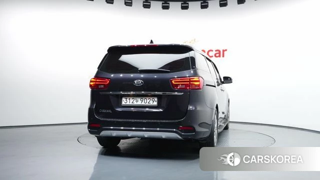 Kia The New Carnival id 4285764 из Кореи 31