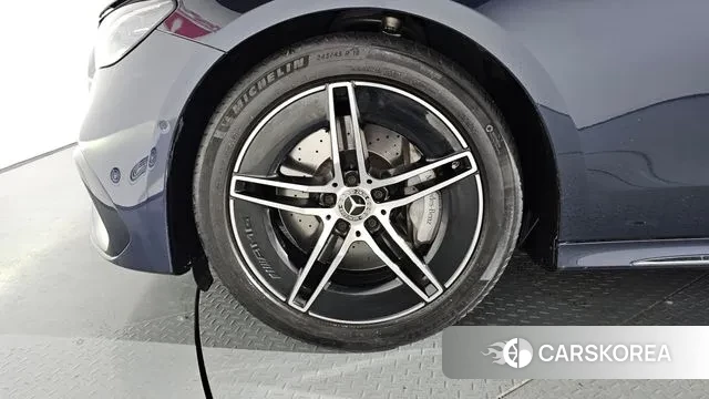 Mercedes-Benz E-Class W214 id 3467140 из Кореи 14