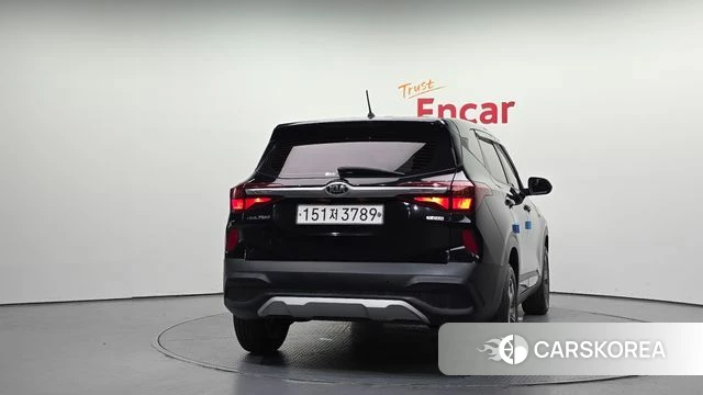 Kia Seltos id 4429849 из Кореи 14