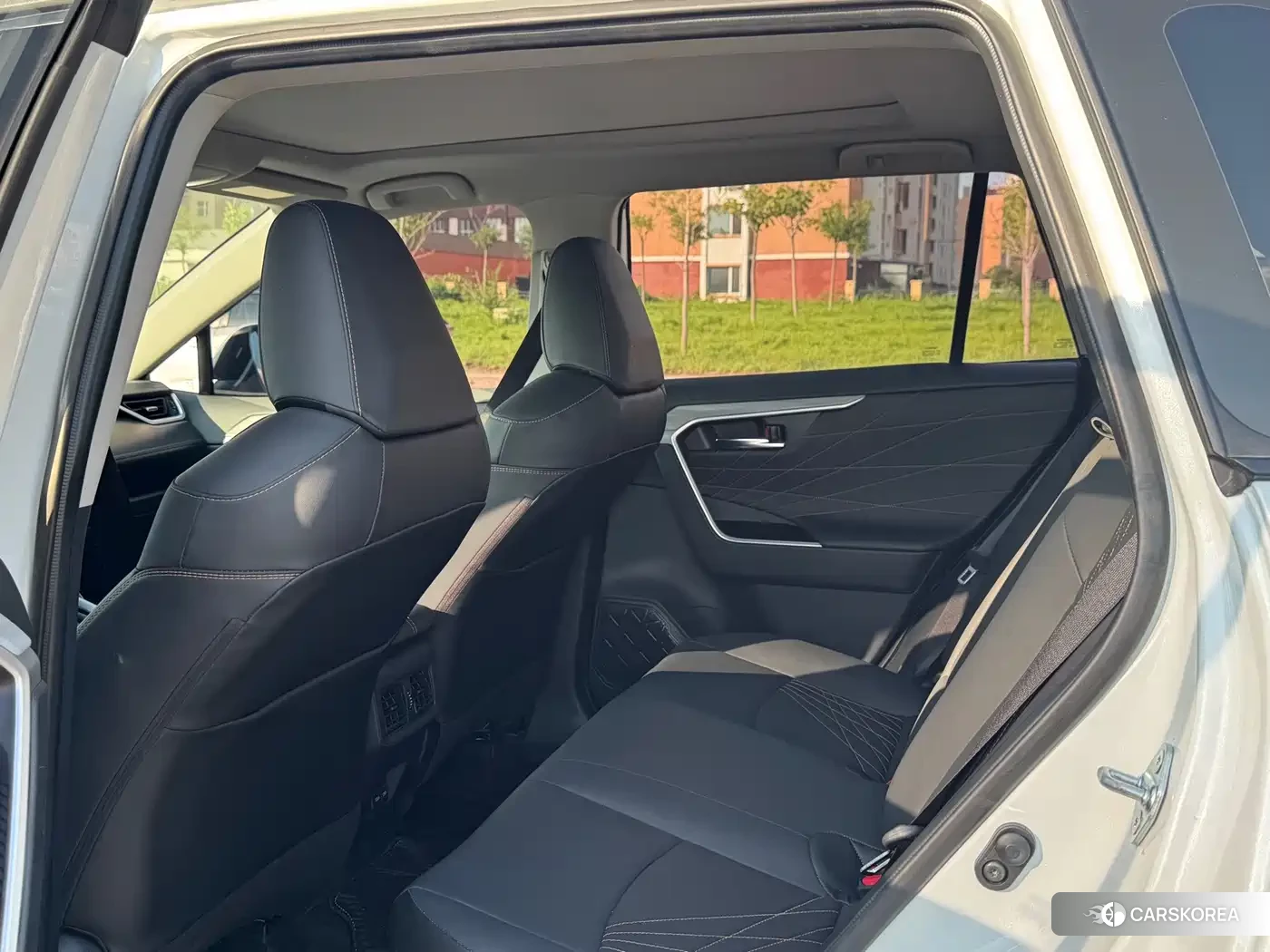 Toyota RAV4 id 4629763 из Китая 9