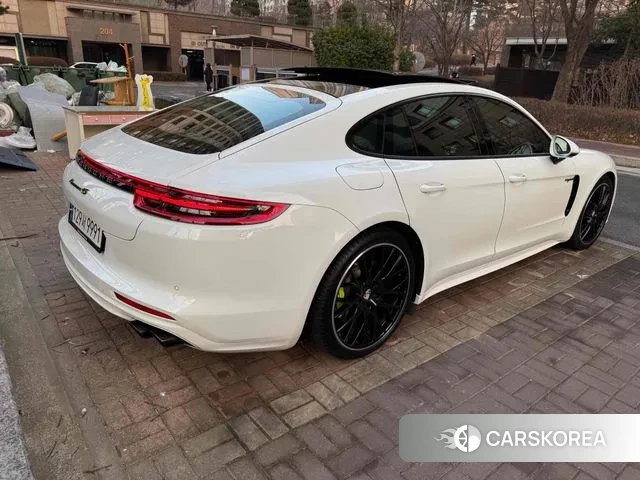 Porsche Panamera (971) 2018 Белый из Кореи, фото 4