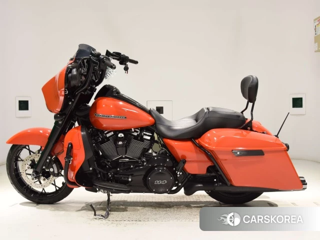 Проданный Harley-Davidson Street Glide FLHXS1870 2020 из Японии, фото 2