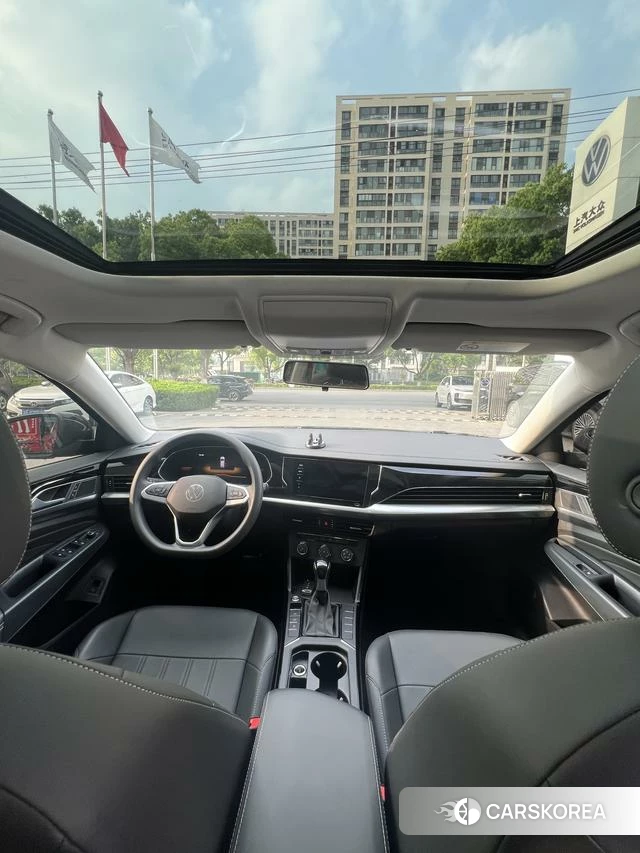 Volkswagen Passat 2025 Черный из Китая, фото 4