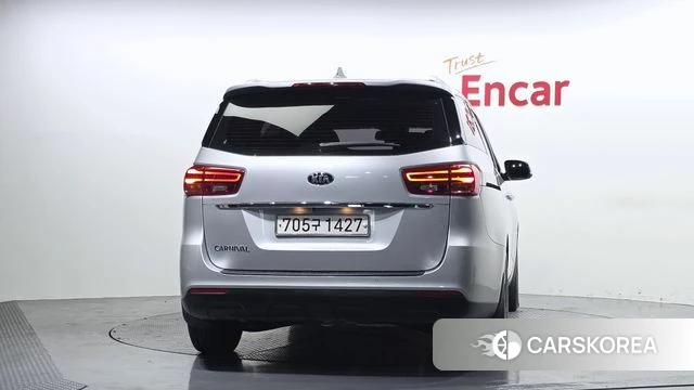 Kia The New Carnival id 4446768 из Кореи 26