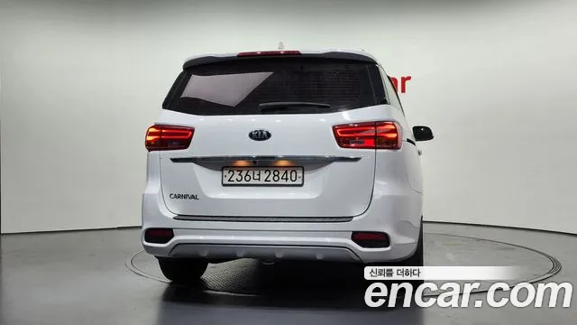 Kia The New Carnival id 2803381 из Кореи 14