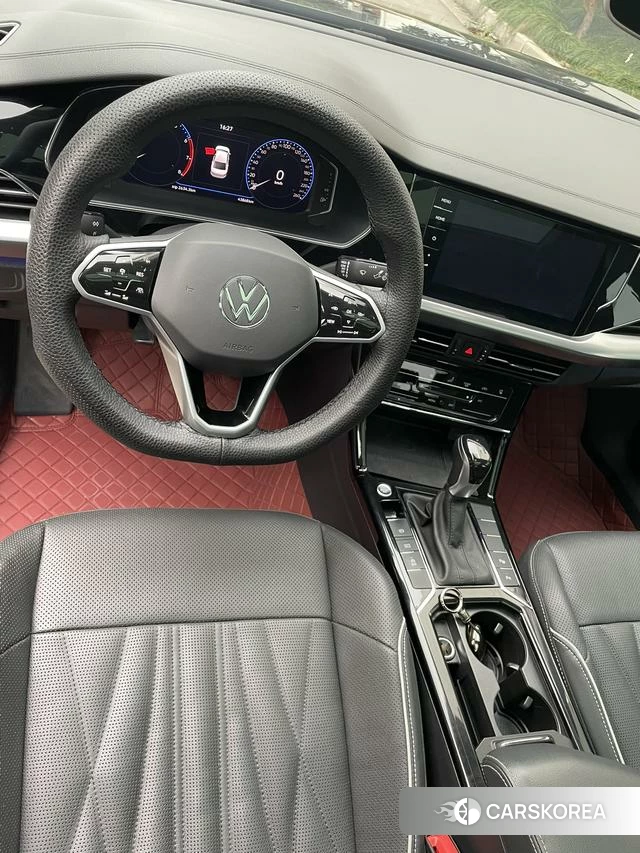 Volkswagen Passat id 4335048 из Китая 10