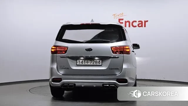 Kia The New Carnival id 3330633 из Кореи 14