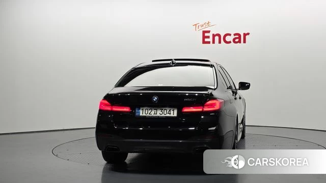 BMW 5 Series (G30) id 3806834 из Кореи 14