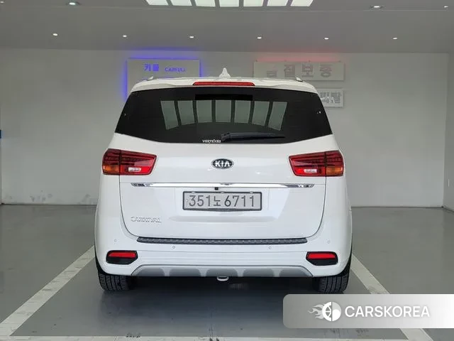 Kia The New Carnival id 2457731 из Кореи 14