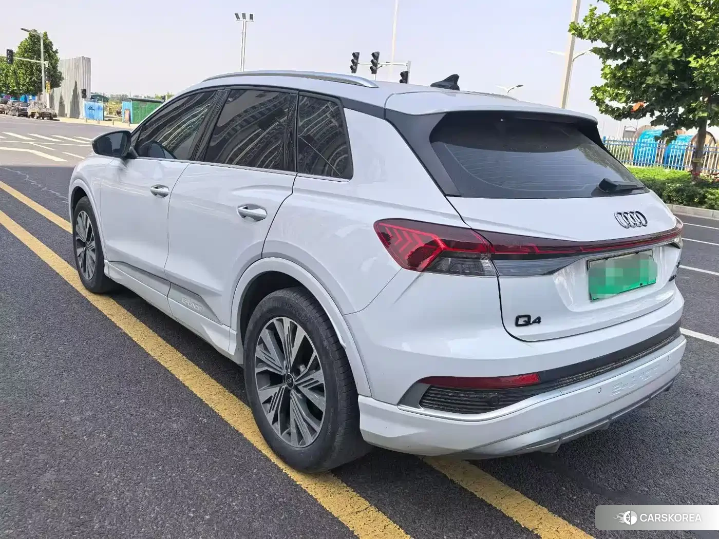 Audi Q4 2024 Белый из Китая, фото 4