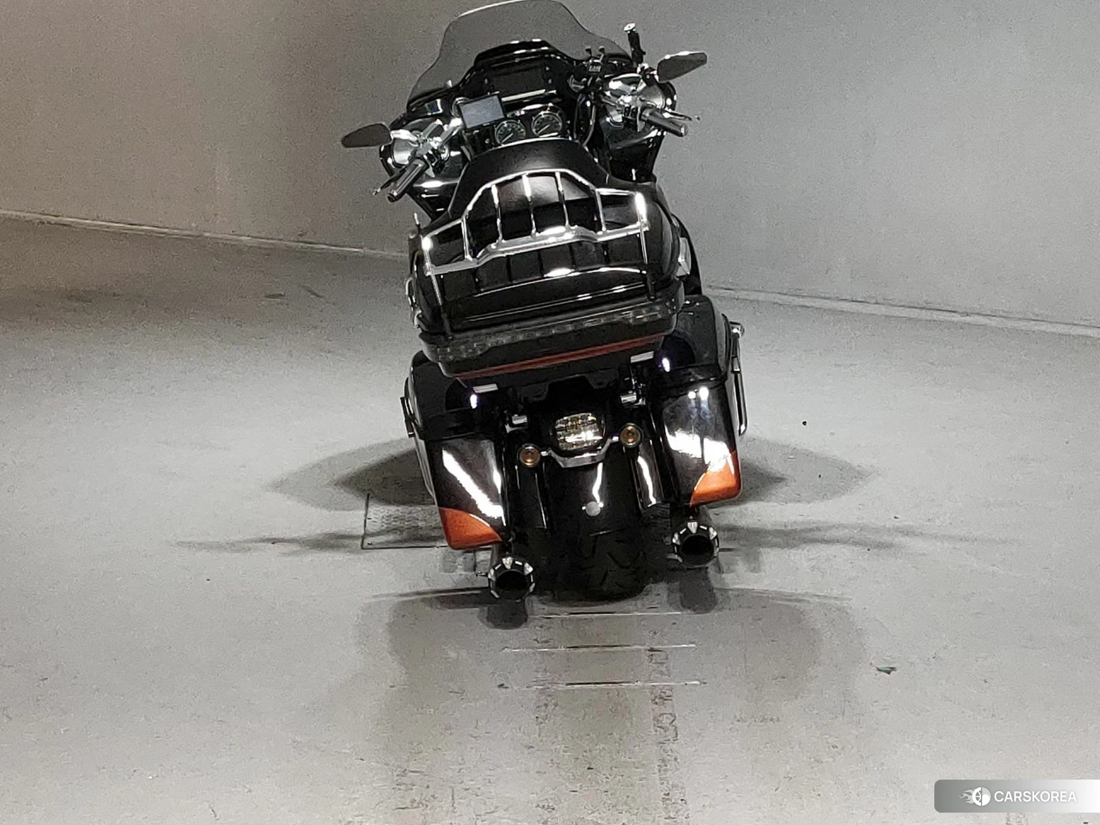 Проданный Harley-Davidson Road Glide FLTRUSE1800 CVO 2015 из Японии, фото 4