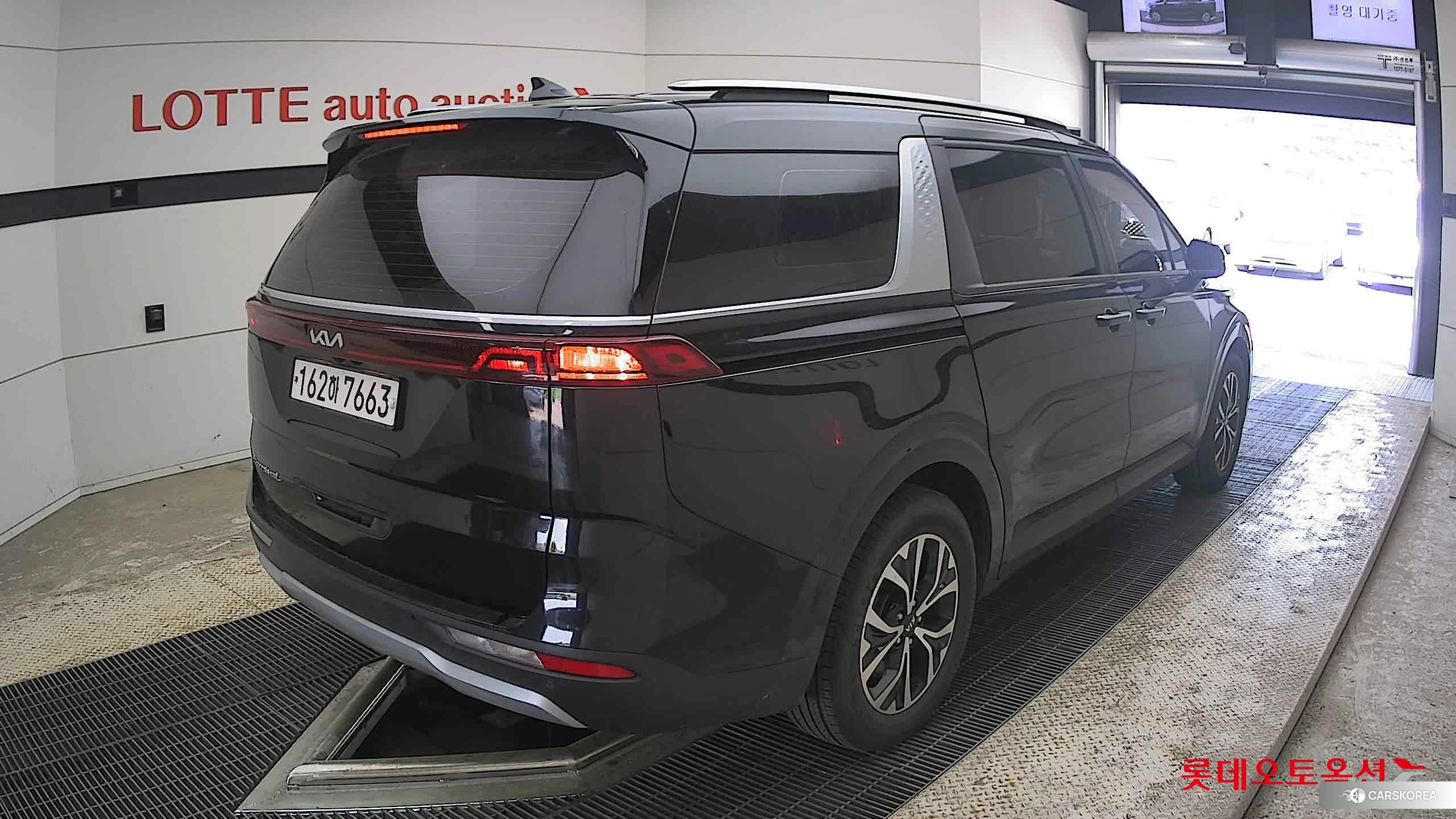 Kia Carnival id 4289520 из Кореи 31