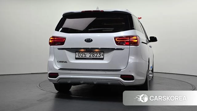 Kia The New Carnival id 4508569 из Кореи 26