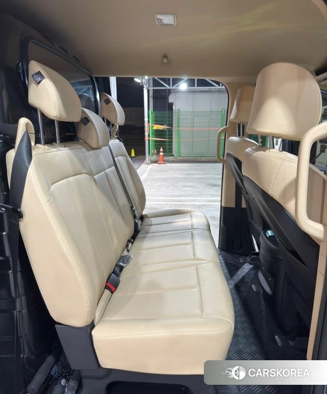 Hyundai Staria 2024 Серый из Кореи, фото 4