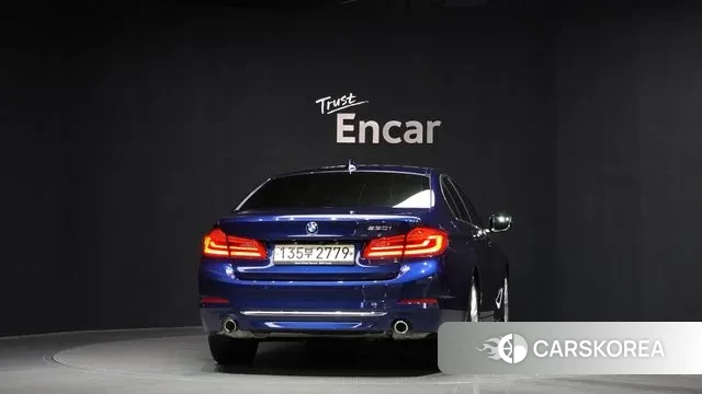 BMW 5 Series (G30) id 3449079 из Кореи 14