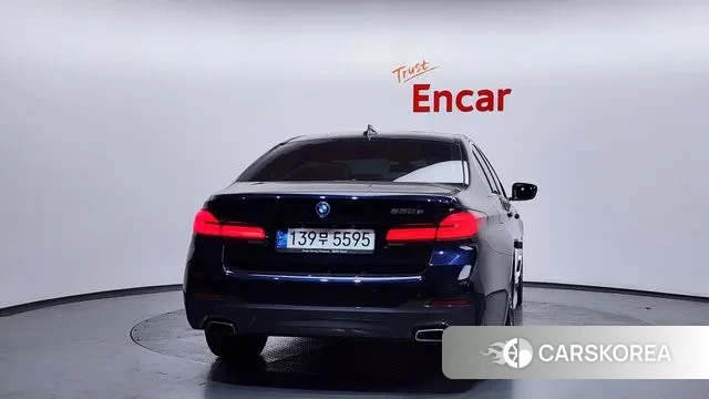 BMW 5 Series (G30) id 3735420 из Кореи 14