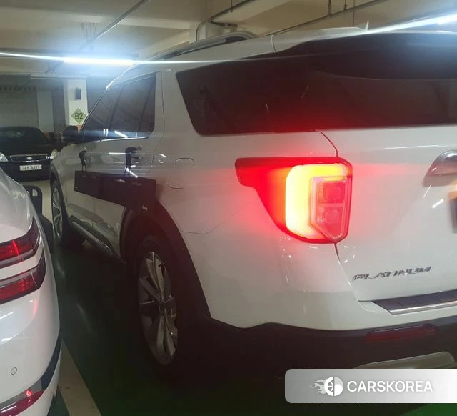 Ford Explorer 6th Generation 2022 Белый из Кореи, фото 4