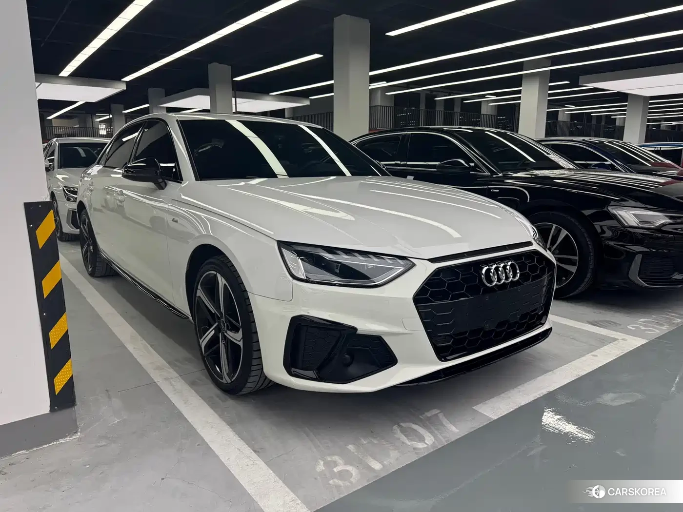 Audi A4L id 4565256 из Китая 9