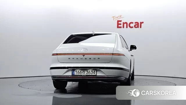 Hyundai Grandeur (GN7) id 3241487 из Кореи 14