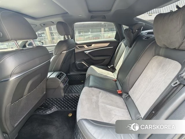 Audi A6L id 4353062 из Китая 15