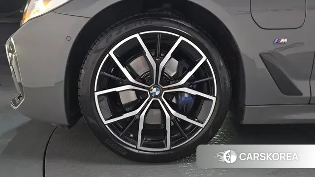 BMW 5 Series (G30) id 3601102 из Кореи 14