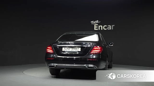 Mercedes-Benz E-Class W213 id 4605324 из Кореи 14