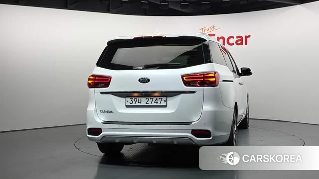 Kia The New Carnival id 4652321 из Кореи 14