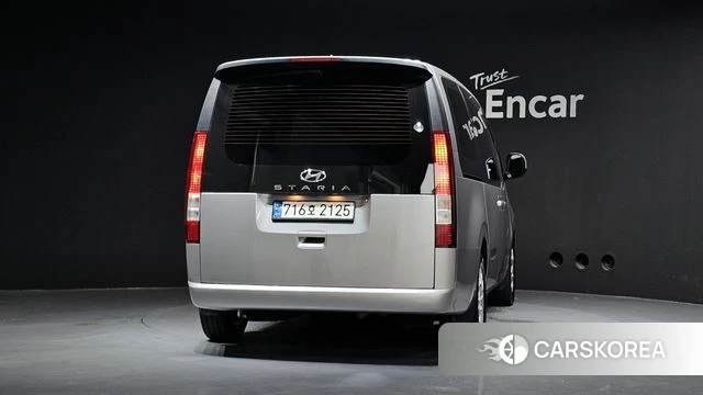 Hyundai Staria id 4433517 из Кореи 14