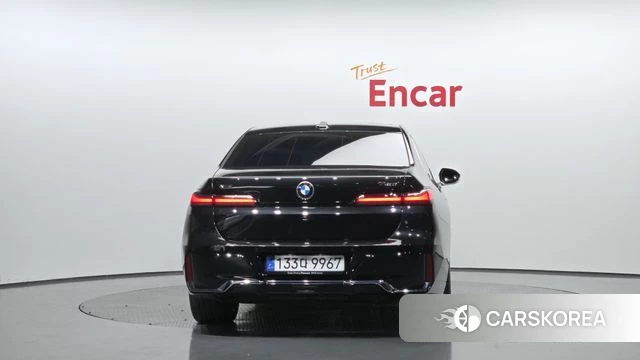 BMW 7 Series (G70) id 3841182 из Кореи 14