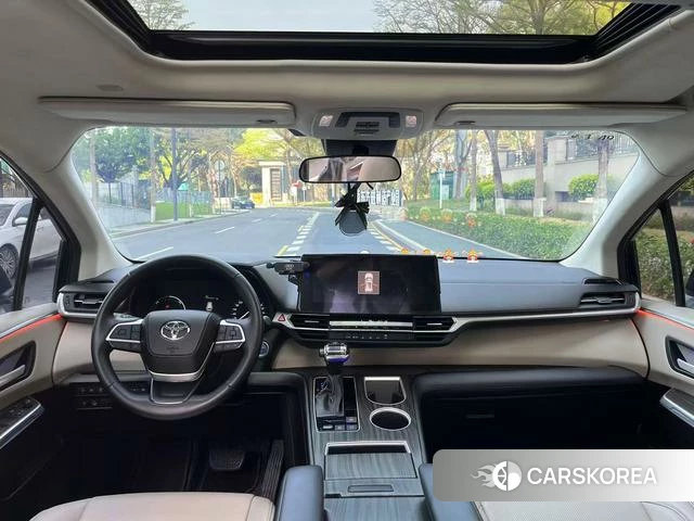 Toyota Saina id 4274596 из Китая 8
