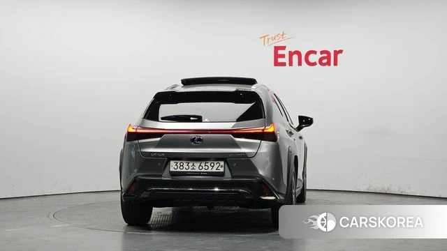 Lexus UX250h id 3923576 из Кореи 14