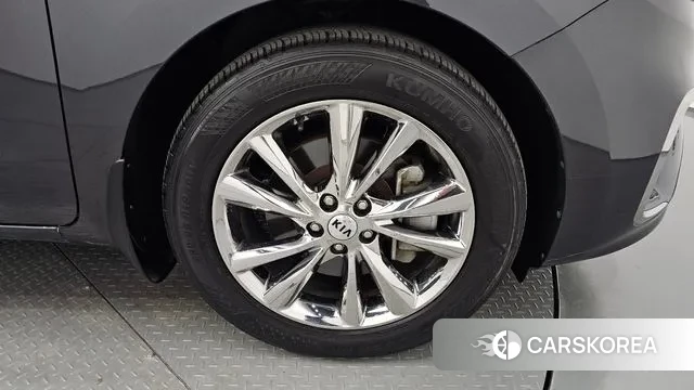 Kia The New Carnival id 3557435 из Кореи 14