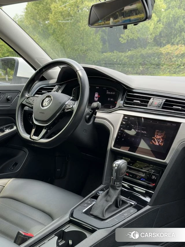 Volkswagen Lingdu 2021 Белый из Китая, фото 4