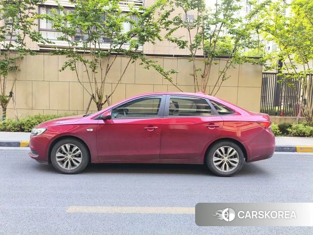 Buick Yinglang 2020 Красный из Китая, фото 5