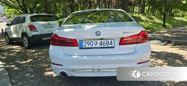 BMW 5 Series (G30) 2018 Белый из Кореи, фото 5