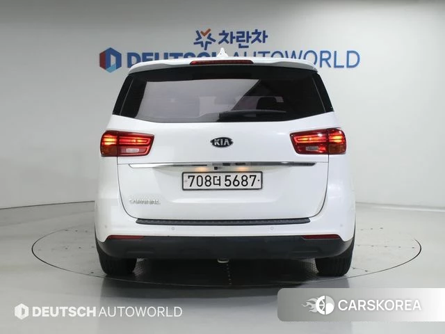 Kia The New Carnival id 4486725 из Кореи 14