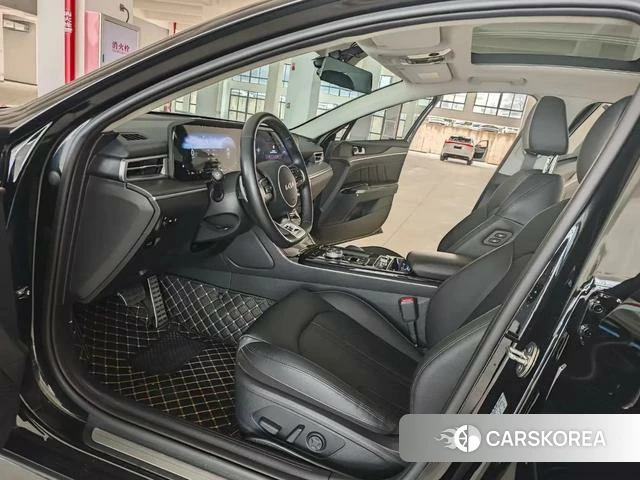 Kia K5 2021 Черный из Китая, фото 4