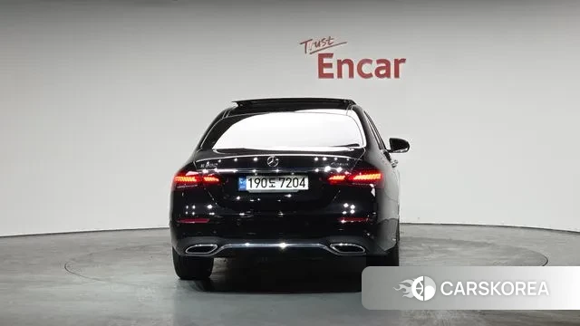 Mercedes-Benz E-Class W213 id 3707635 из Кореи 14