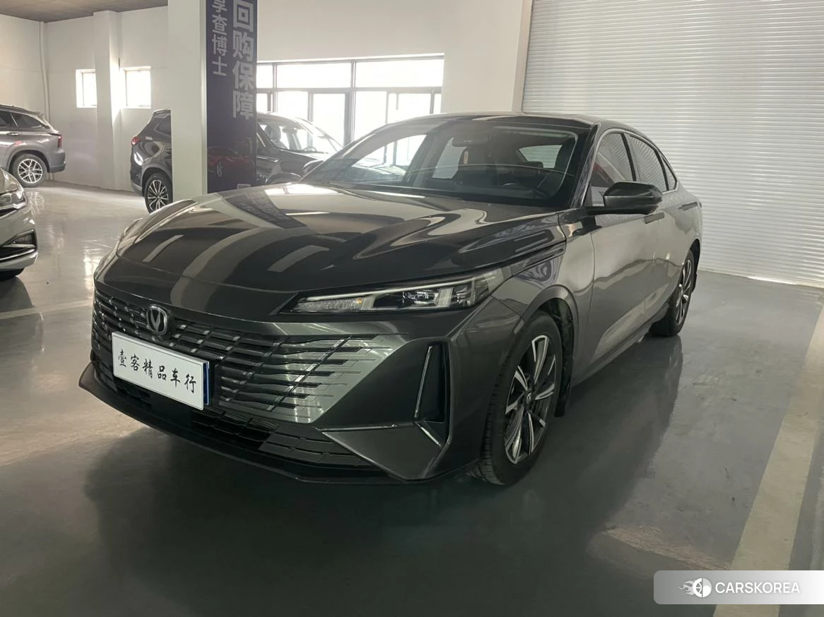 Chang'an Yidong 2024 Темно-серый из Китая, фото 4
