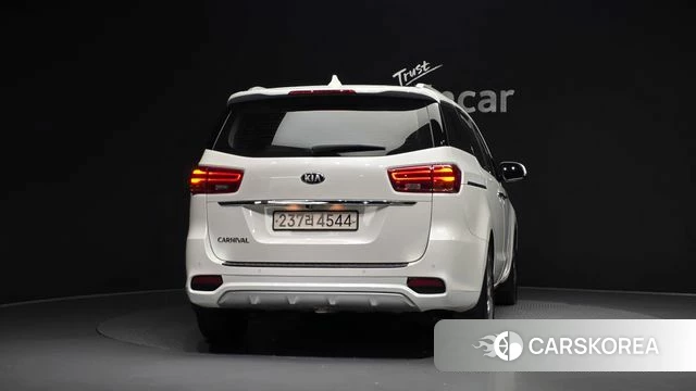 Kia The New Carnival id 4873301 из Кореи 25