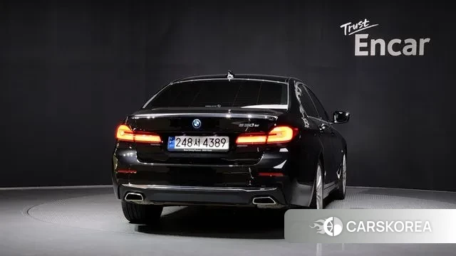 BMW 5 Series (G30) id 3115188 из Кореи 14